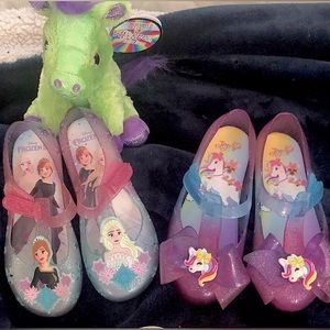 SALE! Bundle of 2 Pair Jelly Shoes. Jojo Siwa, Frozen.